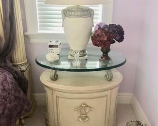 Henredon Oval Glass Top Night Stand / Cabinet