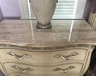 Henredon Oval Glass Top Night Stand / Cabinet Detail