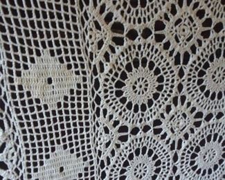 Vintage hand crocheted tablecloth 