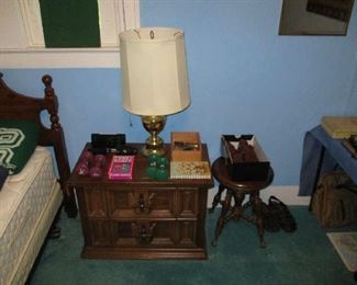 Nightstand, lamp and household items