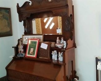 Victorian Pump Organ and stool from 1800's