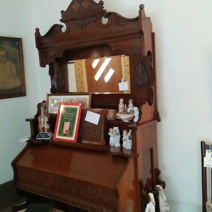 Victorian Pump Organ and stool from 1800's