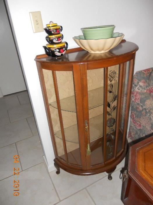 Vintage Display Curio