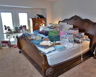 Lexington furniture 6 pc bedroom set and linens