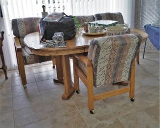 Dining table and 4 chairs