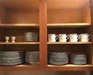 Dansk service for 12