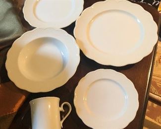 Dansk service for 12