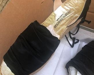Women’s shoes size 11