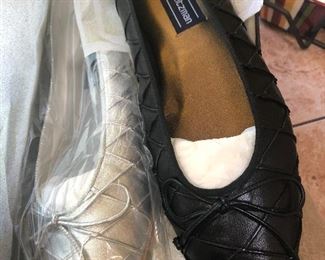 Women’s shoes size 11