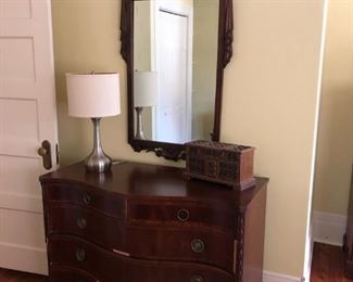 Dresser w/ Mirror, (Lamp Not For Sale)