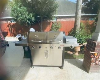 Nearly new Charbroil grill
