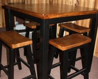 Table and 4 bar stools