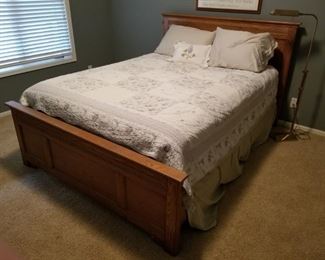 Spoon Carved Oak Bed Set