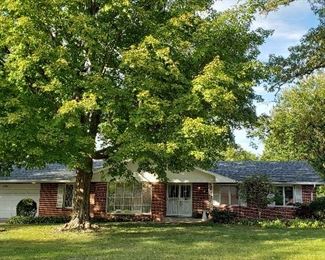 Nice home in great neighborhood