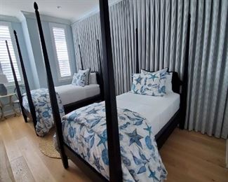 WHAT A BEAUTIFUL BEACH YET COLONNIAL STATEMENT!