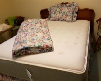 Full size bed