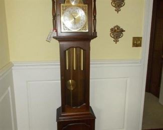 Grandmother clock, runs great!