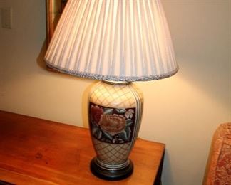 Ceramic table lamp