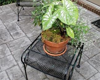Outdoor small iron table