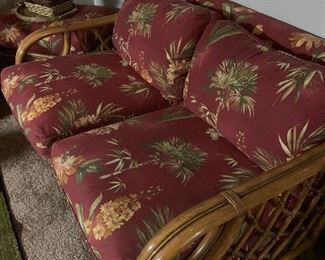 Love seat Trade Winds by Lane 4 piece set great condition. $2900. For all pieces