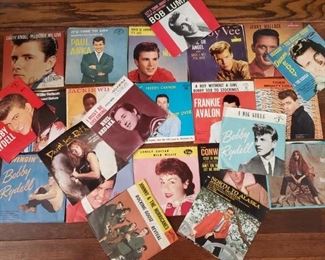 LOTS OF VINTAGE 45 RECORDS