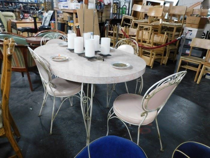 Mid Century Pink 42" table with leaf & 4 bistro pink vinyl padded chairs 