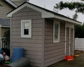 Cute shed!
