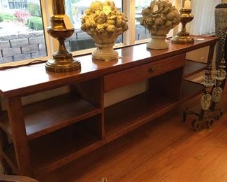 INTERESTING CONSOLE TABLE