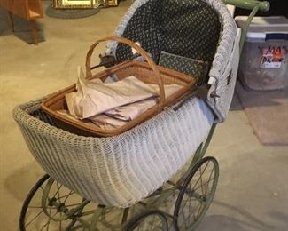 VICTORIAN CHILDS BABY BUGGY