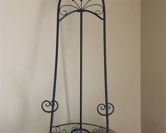 Large decorative metal art stand/easel