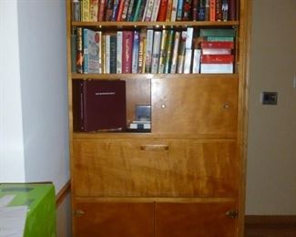 Very cool mid-century modern shelving unit