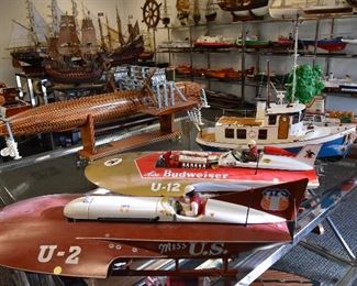 Hydroplane racing boat models
