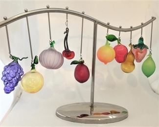 Blown-Glass Ornaments with Display Holder https://ctbids.com/#!/description/share/258896