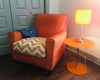 Orange Chair and Table Lot https://ctbids.com/#!/description/share/258915