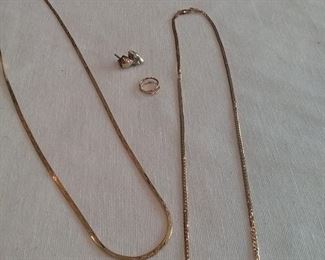 Ladies Gold Pieces, Including Gold Teeth