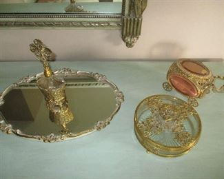 Dresser set and mirrored tray