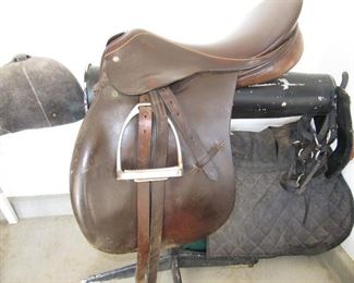 Crosby english saddle