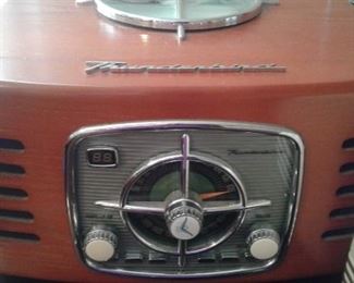 Thunderbird CD player radio