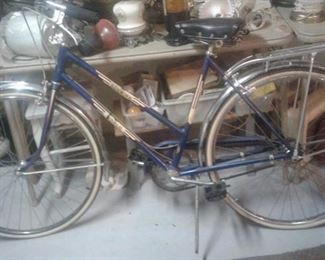 Schwinn World Traveler vintage bike