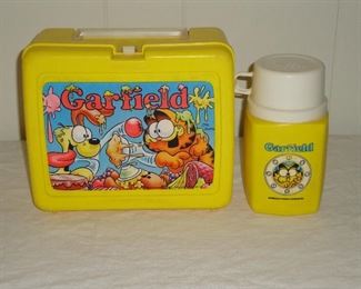 1978 GARFIELD LUNCH BOX WITH THERMOS