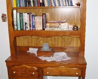 HANDSOME BOOKSHELF WITH DESK