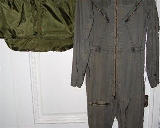 VINTAGE AIRFORCE CLOTHING, DUFFLE BAG