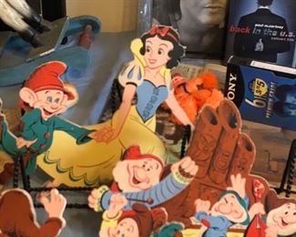 1970  Wall-Hanging Disney Characters