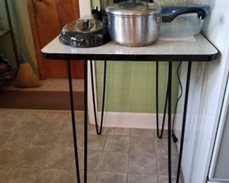 Hairpin leg formica top table