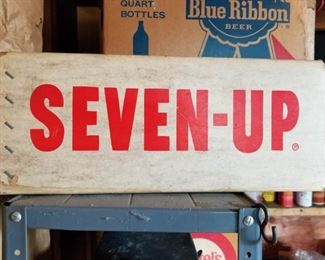 Seven up and Pabst boxes