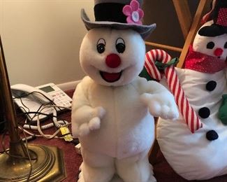 Frosty sings and dances with original box