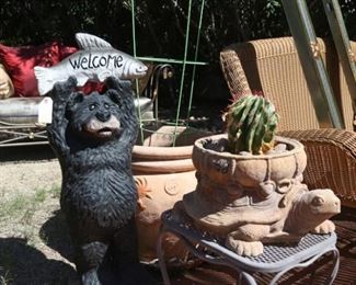 Cactus, chainsaw bear