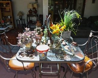 Wrought iron bar set