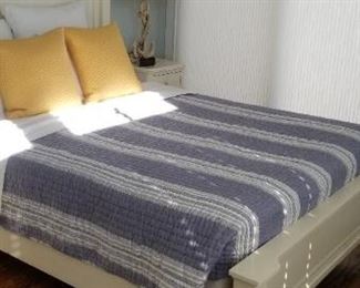 Bassett bed detail