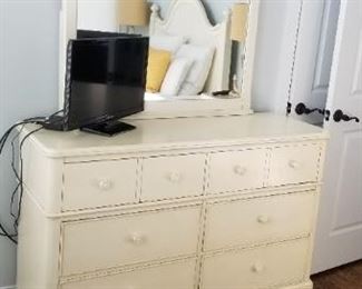 Dresser with mirror by Bassett